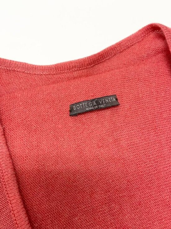 NEW BOTTEGA VENETA BOOK! Except it Bottega Veneta Deformed Long Sleeve Booklet Gun Ball Sleeves